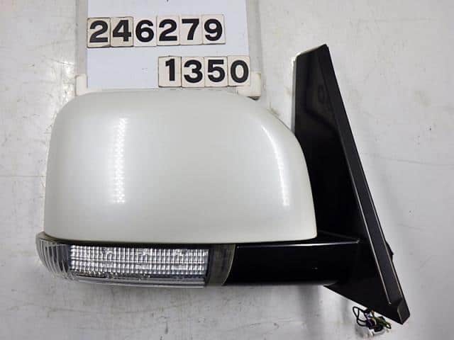 Used]Right Side Mirror MITSUBISHI Delica D5 2007 DBA-CV5W 7632A348 - BE  FORWARD Auto Parts