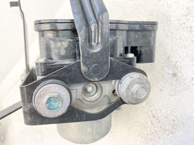 ホンダ フィット 4WD DBA-GE7 AT B92P L13A 純正 ABS ユニット