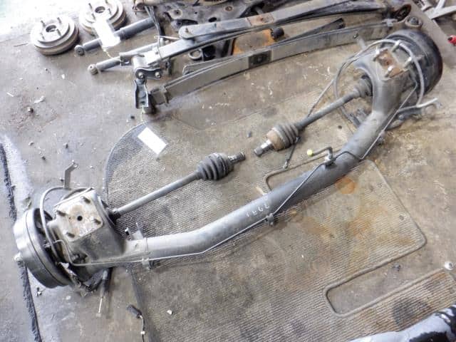 [Used]Rear Axle Beam Assembly HONDA Acty 2010 EBD-HA9 42110TP8000 - BE ...