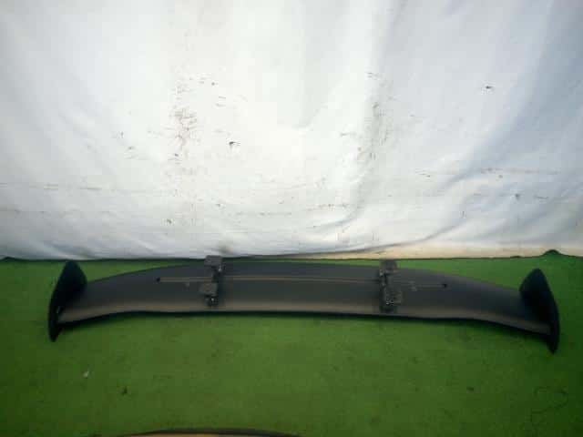 [Used]Rear Spoiler TOYOTA Altezza 2004 TA-GXE10 - BE FORWARD Auto Parts