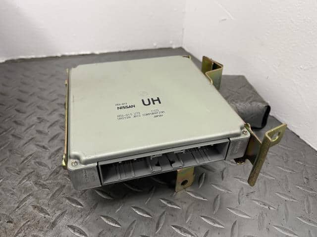 Used]Engine Control Unit NISSAN X-Trail 2001 TA-NT30