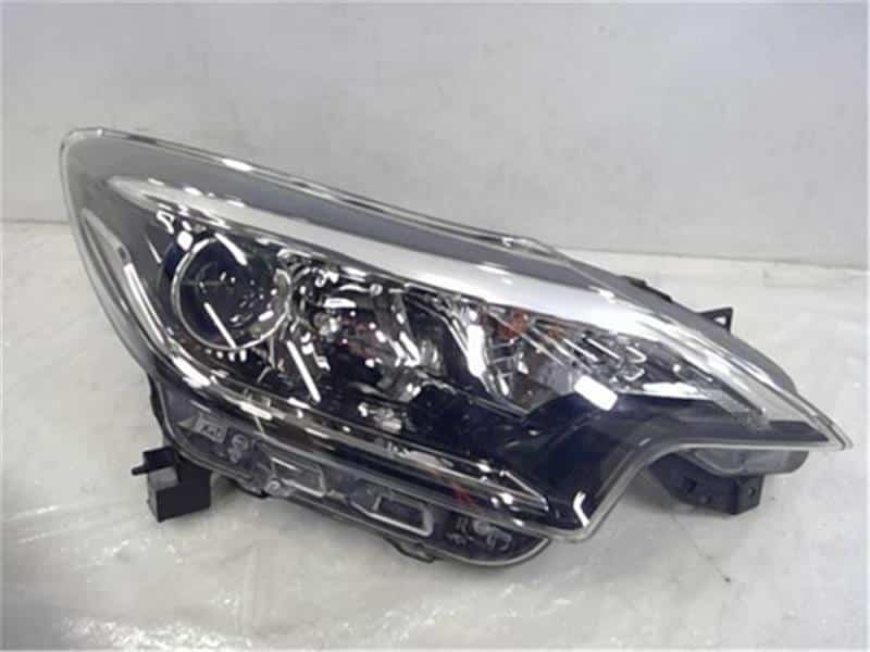 Used]Right Headlight NISSAN Note 2018 DBA-E12 - BE FORWARD Auto Parts