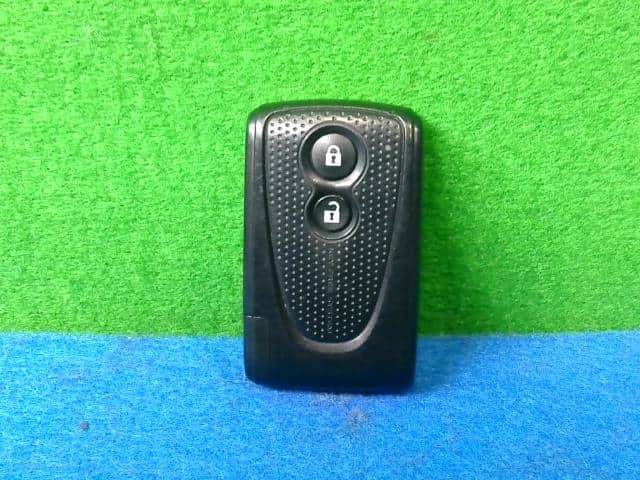 [Used]Keyless Entry Remote Control Key DAIHATSU Mira cocoa 2011 DBA ...