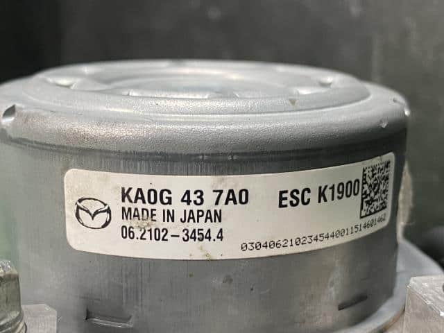 Used]ABS Actuator MAZDA CX-5 2015 LDA-KE2AW KAY1437A0C - BE
