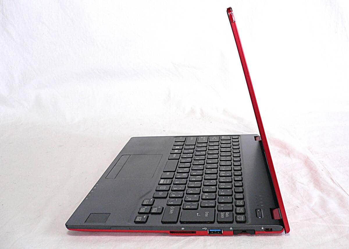 Used]799 g of FUJITSU FUTRO MU937 SSD128GB/MEM8GB/13.3FHD(1920 X