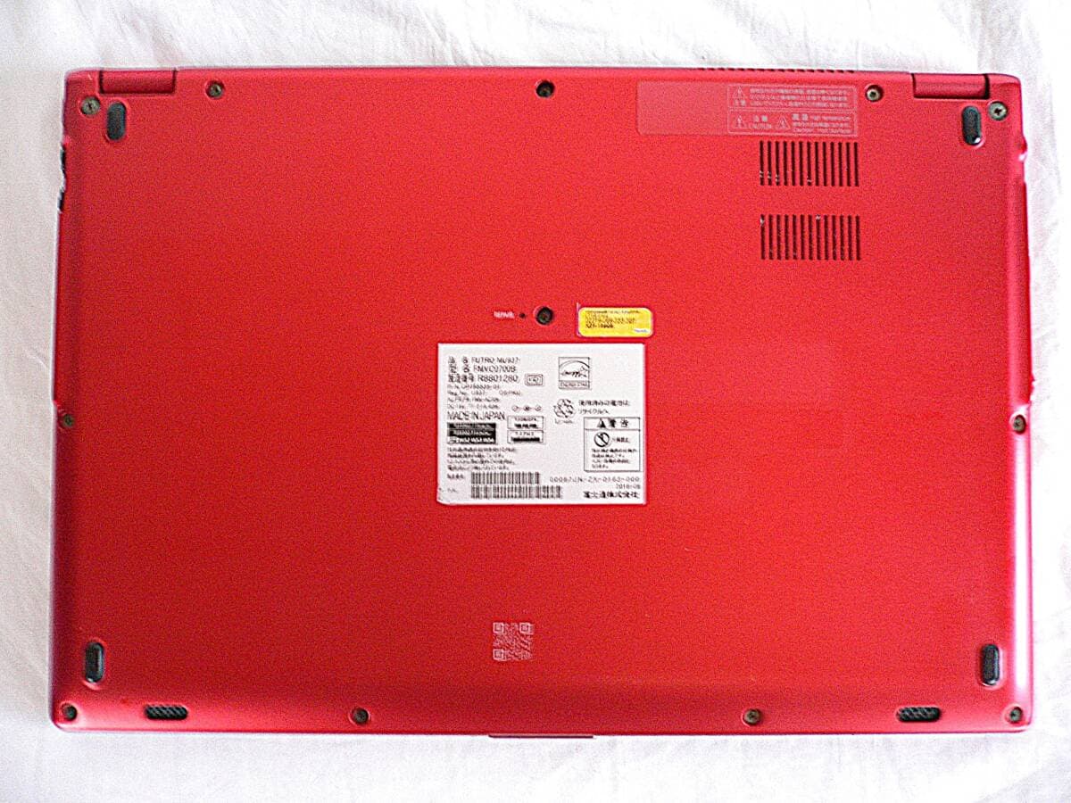 Used]799 g of FUJITSU FUTRO MU937 SSD128GB/MEM8GB/13.3FHD(1920 X