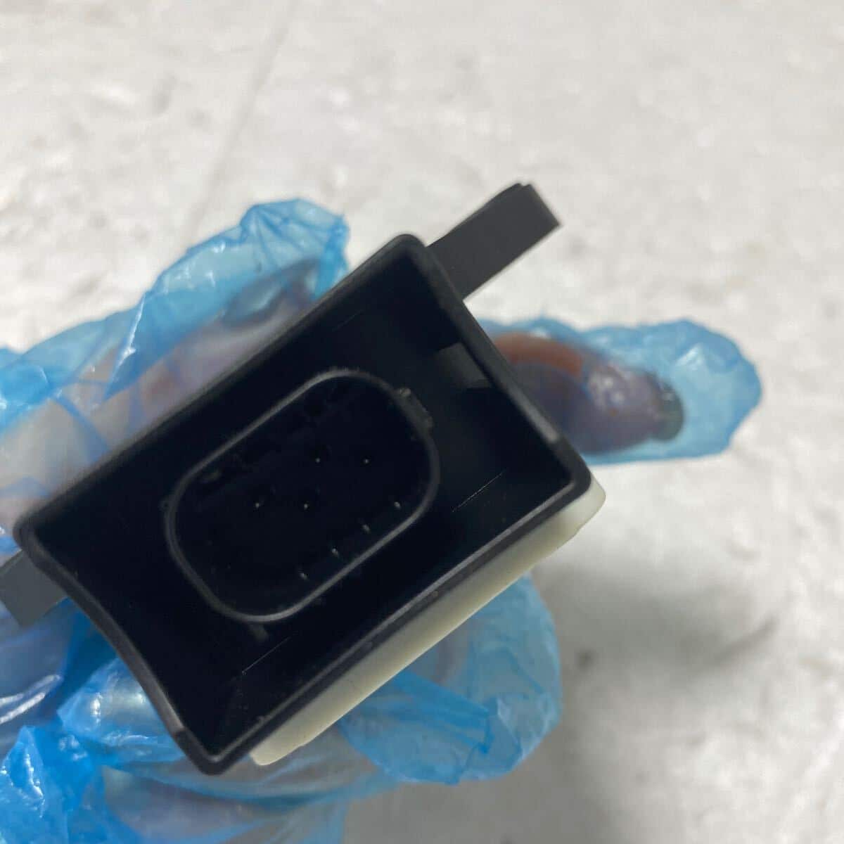 Used]46 Toyota ANH20W 25 VELLFIRE Alphard yaw rate sensor