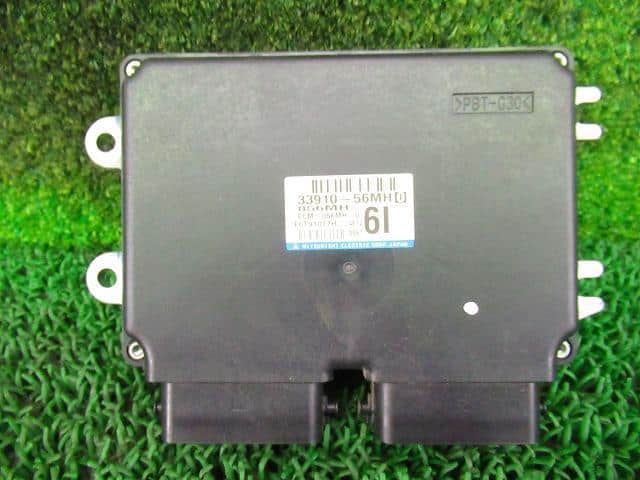 DA64V エンジンコンピュータ　ECU 33920-68HB0 スズキ 純正 エブリィ 《 DA64V 》 エンジンコンピューター