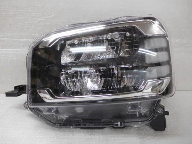 Used]Left Headlight DAIHATSU Taft 2020 5BA-LA900S 81150B2B40 - BE