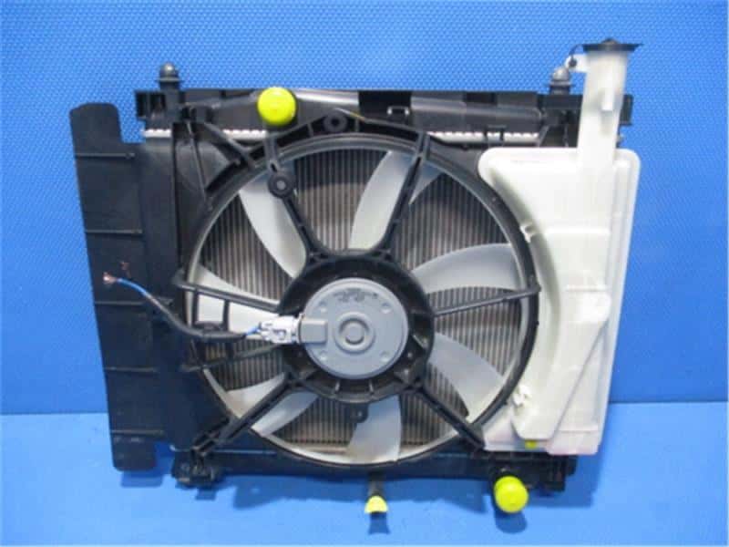 [Used]Radiator TOYOTA Probox Van 2020 DBE-NCP165V 1640021381 - BE ...