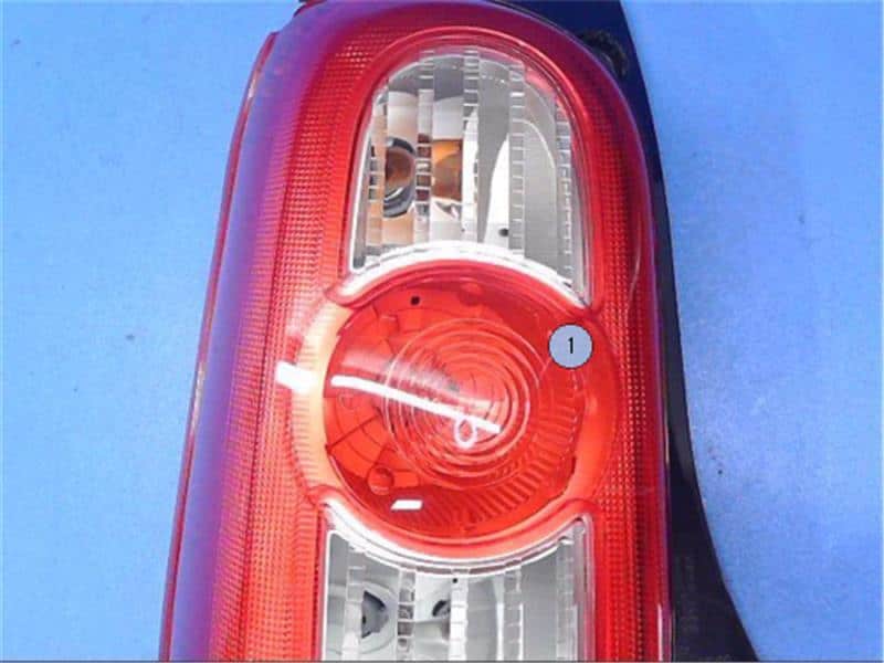 Used]Daihatsu Genuine Mira Cocoa L675S Left Tail Lamp P90200