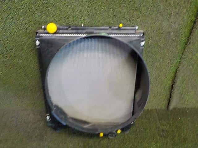 [Used]Radiator Mitsubishi Fuso 2020 2PG-FEB50 ME418713 - BE FORWARD ...
