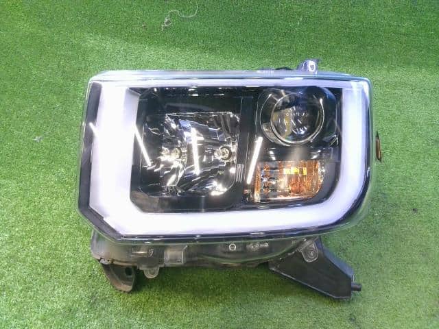 Used]Left Headlight DAIHATSU Wake 2017 DBA-LA700S 81170B2690 - BE