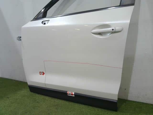 Used]Front Left Door Panel MAZDA CX-5 2019 3DA-KF2P KBY05902XE