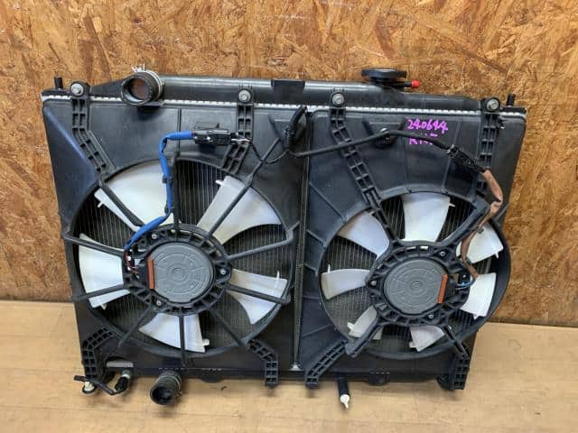 [Used]Radiator HONDA Step Wagon 2011 DBA-RK5 19010R0AJ01 - BE FORWARD ...