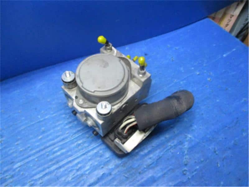[Used]ABS Control Module TOYOTA Hiace Van 2013 QDF-KDH201V 4405026092 ...