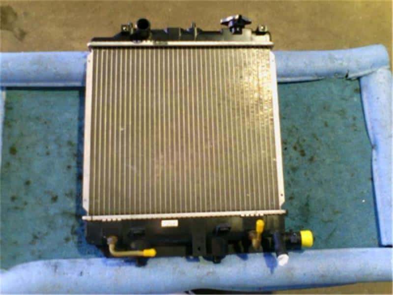 [Used]Radiator MAZDA Demio 2001 LA-DW3W B5D915200B - BE FORWARD Auto Parts