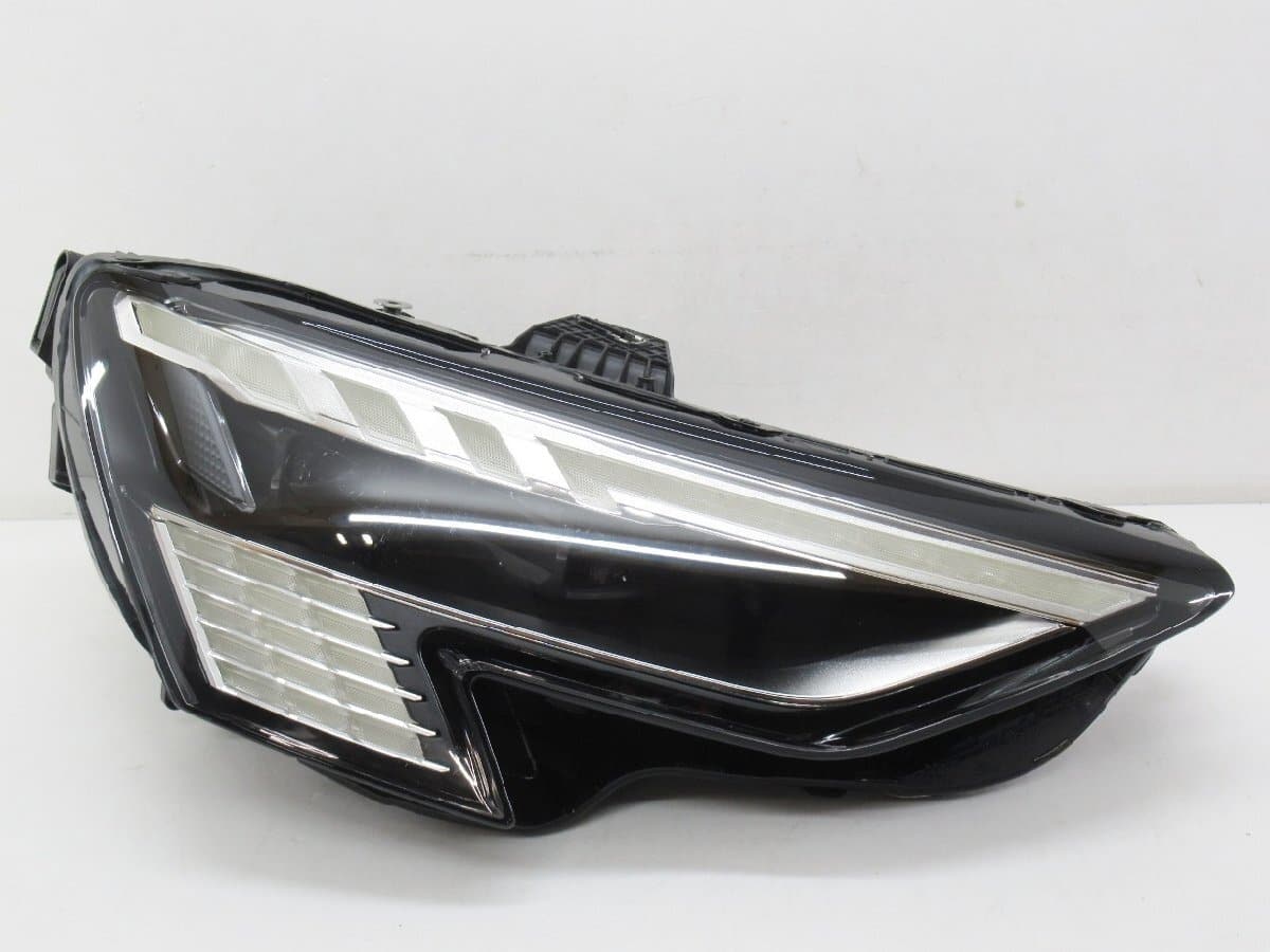 Used]Audi A3 8Y Genuine Right headlight matrix LED [8Y0 941 036 A