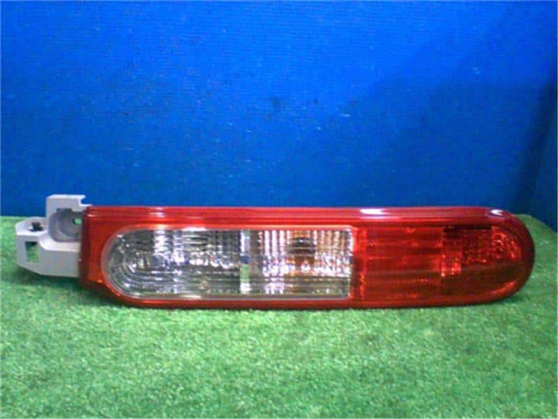 キューブ z12 テールランプの通販
