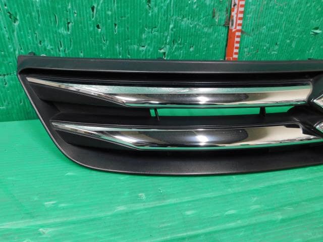 [Used]Radiator Grille SUZUKI Swift 2015 DBA-ZC72S 7174061P60C48 - BE ...