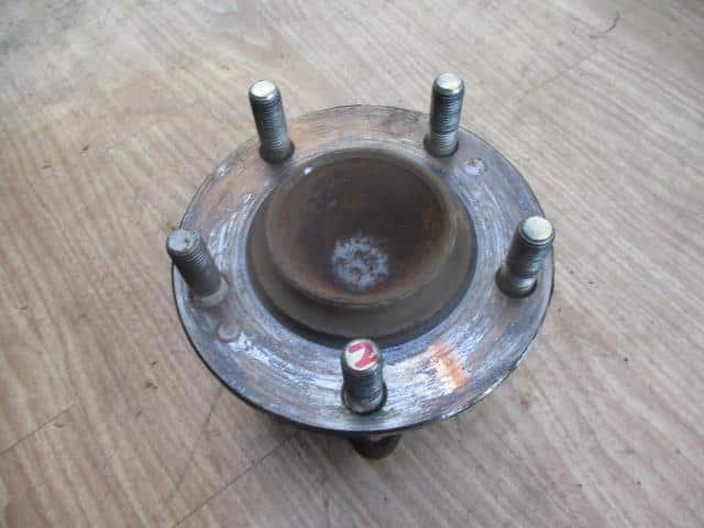 [Used]Rear Wheel Hub MITSUBISHI Delica D5 2009 DBA-CV5W - BE FORWARD ...