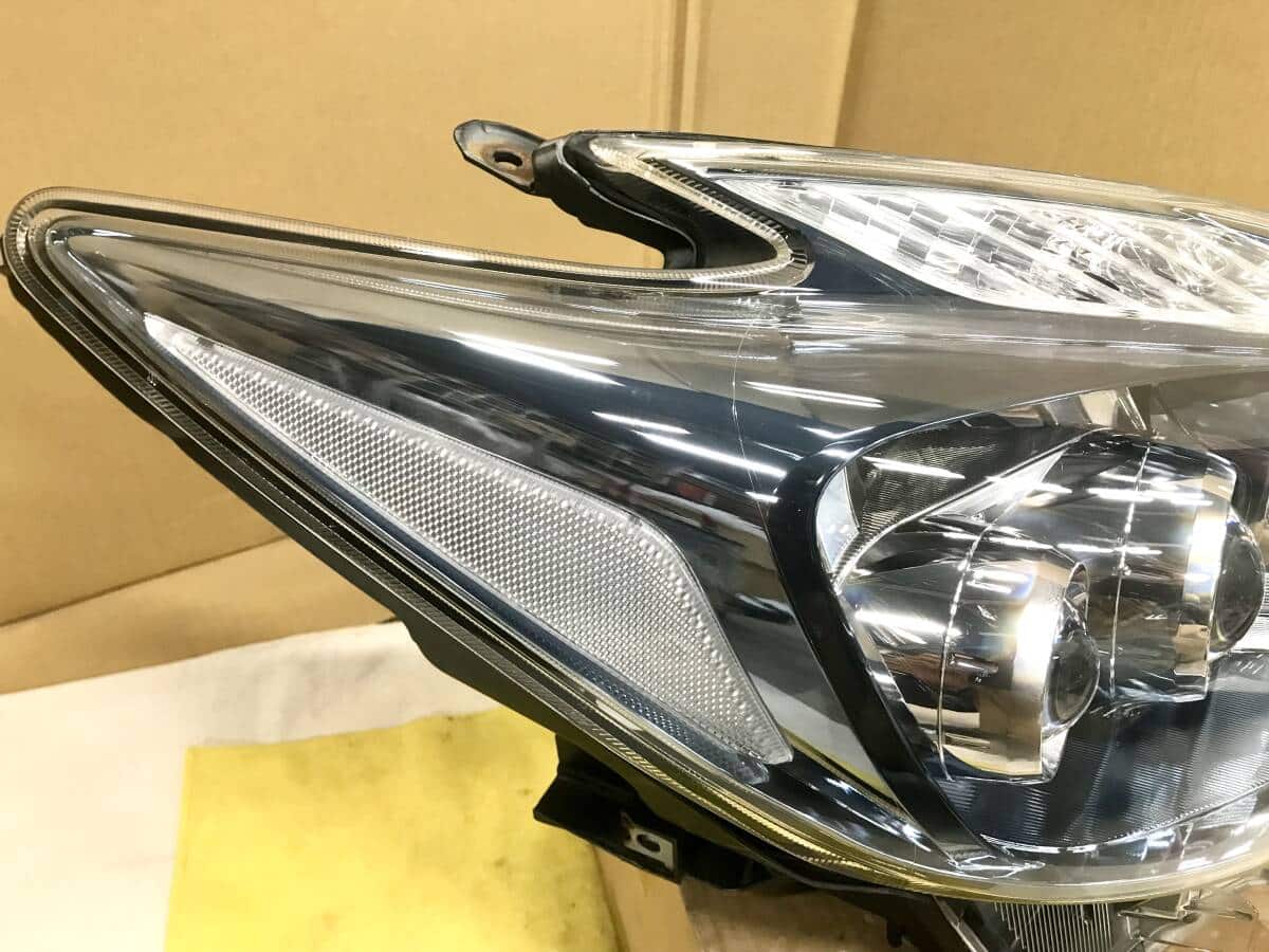 Used]Prius headlight LED right and left set ZVW30 Toyota KOITO47