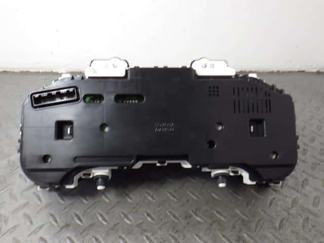 [Used]Speedometer TOYOTA Corolla Axio 2010 DBA-ZRE142 8380012M30 - BE ...