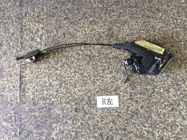 [Used]Rear Left Door Lock Actuator TOYOTA Altezza 2001 GH-SXE10 - BE ...