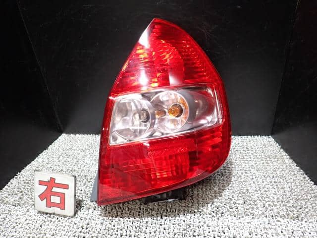 Used]Right Tail Light HONDA Fit 2004 CBA-GD3 33501SAAJ01 - BE