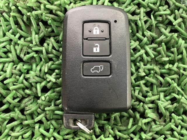 Used]Harrier DBA-ZSU60W Engine Control Unit / ECU 89661