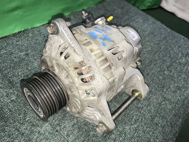 [Used]Alternator MAZDA BONGO 2005 KR-SKF2T RF6C18300A - BE FORWARD Auto ...