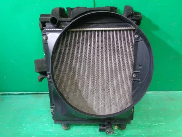 [Used]Radiator Mitsubishi Fuso Canter 2015 TKG-FBA30 ME418717 - BE ...