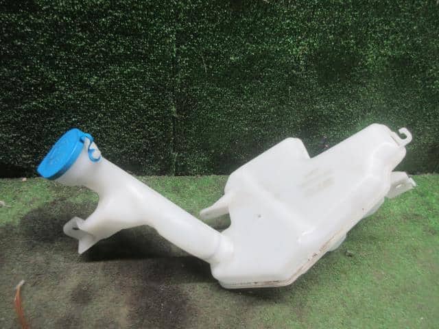 HONDA Grace 2015 DAA-GM5 Windshield Washer Tank 76841T9PJ01 [Used] [PA90106095]