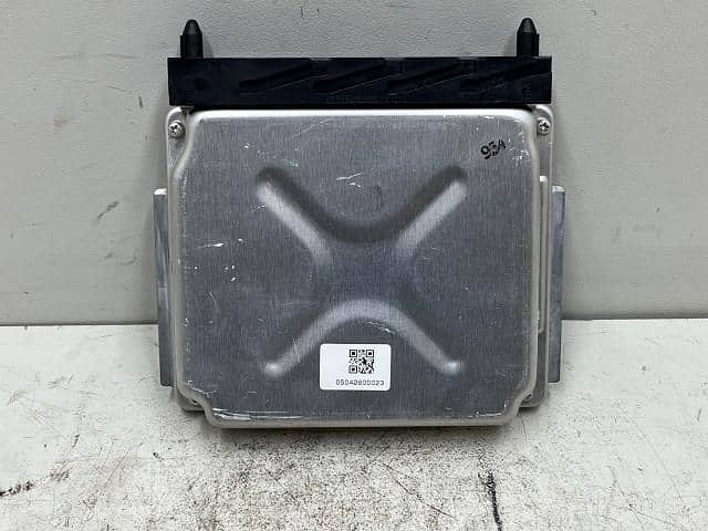 [Used]Engine Control Unit VOLVO Volvo 70 series 2005 CBA-SB5244W ...