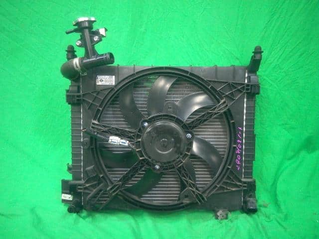 [Used]Radiator NISSAN Note 2016 DBA-E12 214103VS1B - BE FORWARD Auto Parts