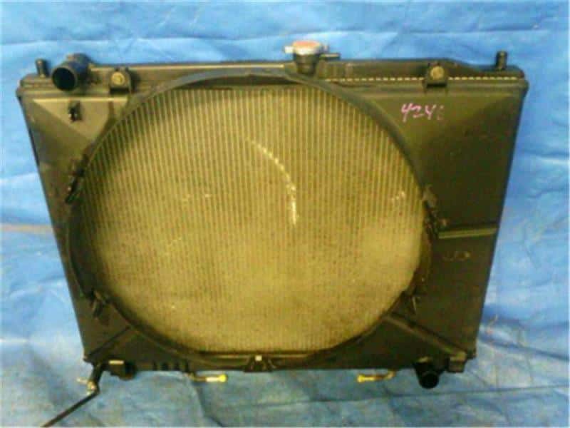 [Used]Radiator MITSUBISHI Pajero 1999 GH-V75W MR968286 - BE FORWARD ...