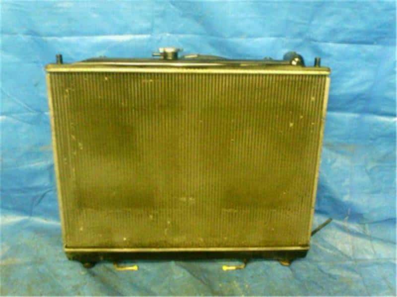 [Used]Radiator MITSUBISHI Pajero 1999 GH-V75W MR968286 - BE FORWARD ...