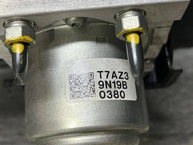 [Used]ABS Actuator HONDA Vezel 2020 DBA-RU1 57110T7AZ33 - BE FORWARD ...