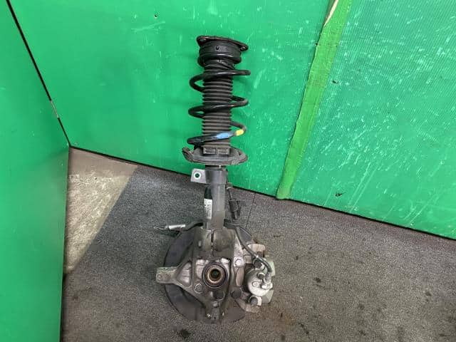 [Used]Front Left Strut Assembly VOLVO Volvo 40 series 2013 DBA-MB4164T ...