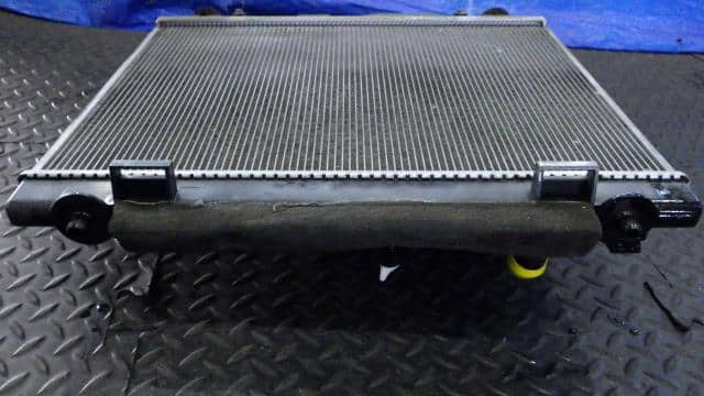 [Used]Radiator SUZUKI Swift 2016 DBA-ZC72S 1770061P00 - BE FORWARD Auto ...