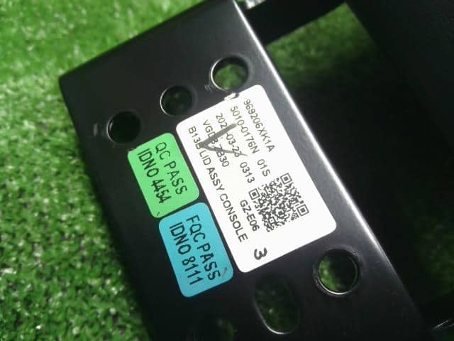 [Used]Console Box NISSAN Note 2022 6AA-E13 - BE FORWARD Auto Parts