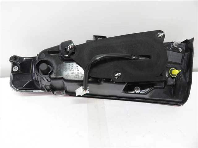 Used][2180] Lexus NX300 AGZ10 Left tail finisher 81590-78040 - BE