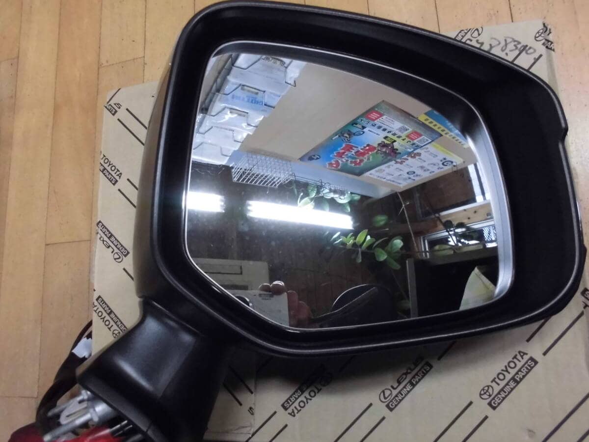 Used]Toyota Land Cruiser FJA300 VJA300 right side mirror