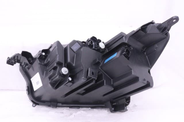 Used]Right Headlight TOYOTA Raize 2021 5BA-A201A 81110B1710 - BE