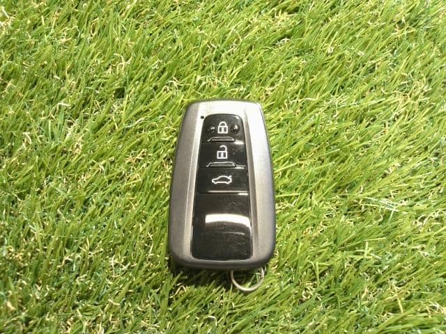 [Used]Keyless Entry Remote Control Key TOYOTA Crown 2021 6AA-AZSH21 ...