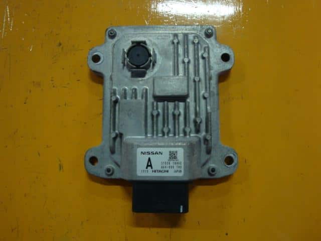 PA63983964_997c03.jpg