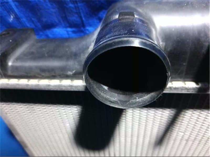 [Used]Radiator MITSUBISHI Rosa 2012 TPG-BE640G - BE FORWARD Auto Parts