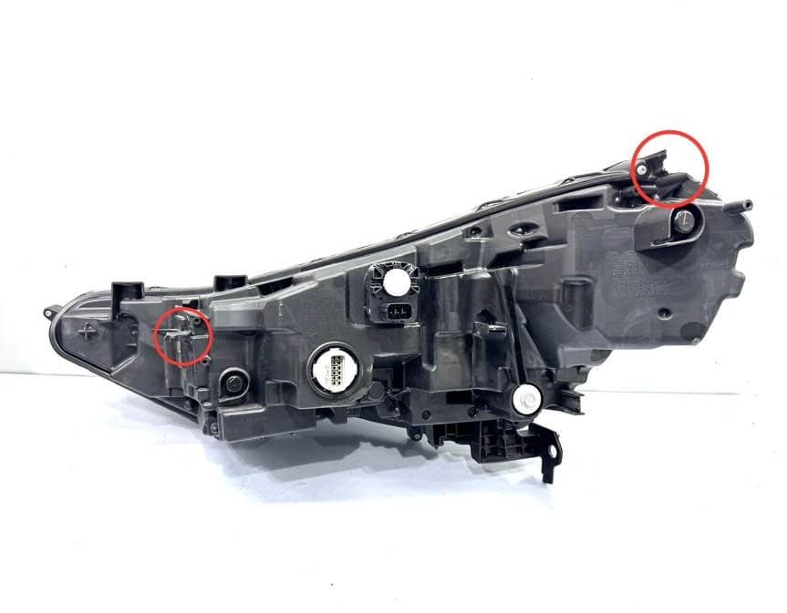 ヴェゼルRVLEDホンダ 純正左ヘッドライト STANLEYW5884キズあり Used]Honda Vezel RV5/6 Genuine Right LED headlight STANLEY W5884