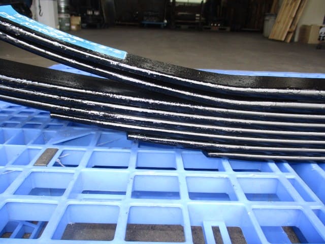 [Used]Rear Right Leaf Spring Assembly ISUZU ELF 2006 PB-NKR81N ...
