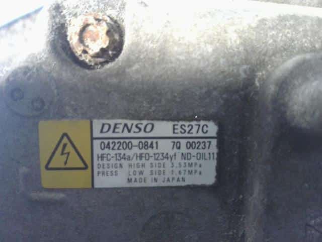Used]A/C Compressor TOYOTA Alphard 2013 DAA-ATH20W 8837028020 - BE